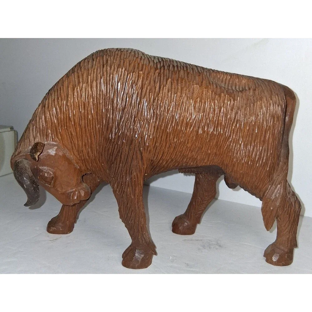 Hand Carved Wood Buffalo Bison Bull 10 x 7